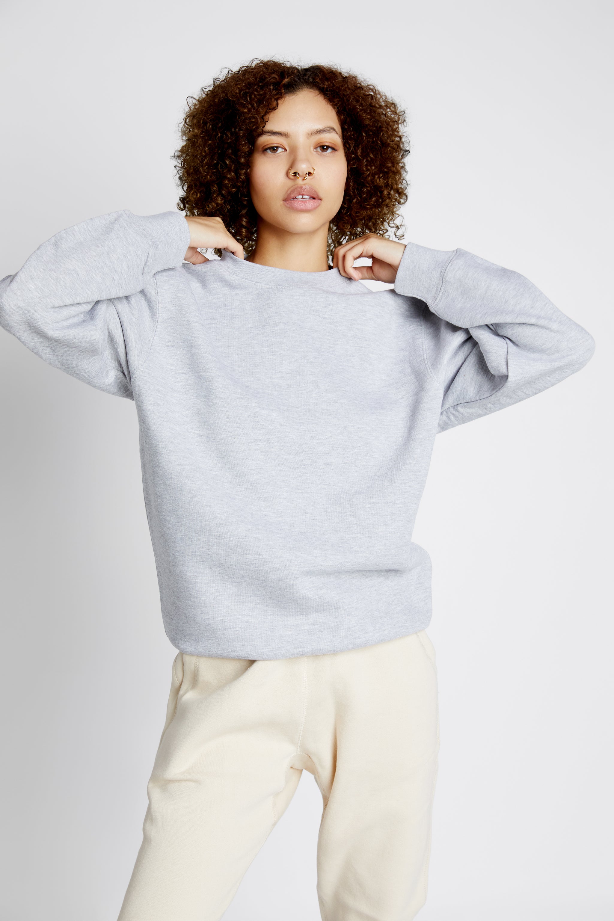 さらに100円引き◆WOOALONG◆Signature satin piping sweatshirt Premium Crewneck Sweatshirt – Lane Seven Apparel